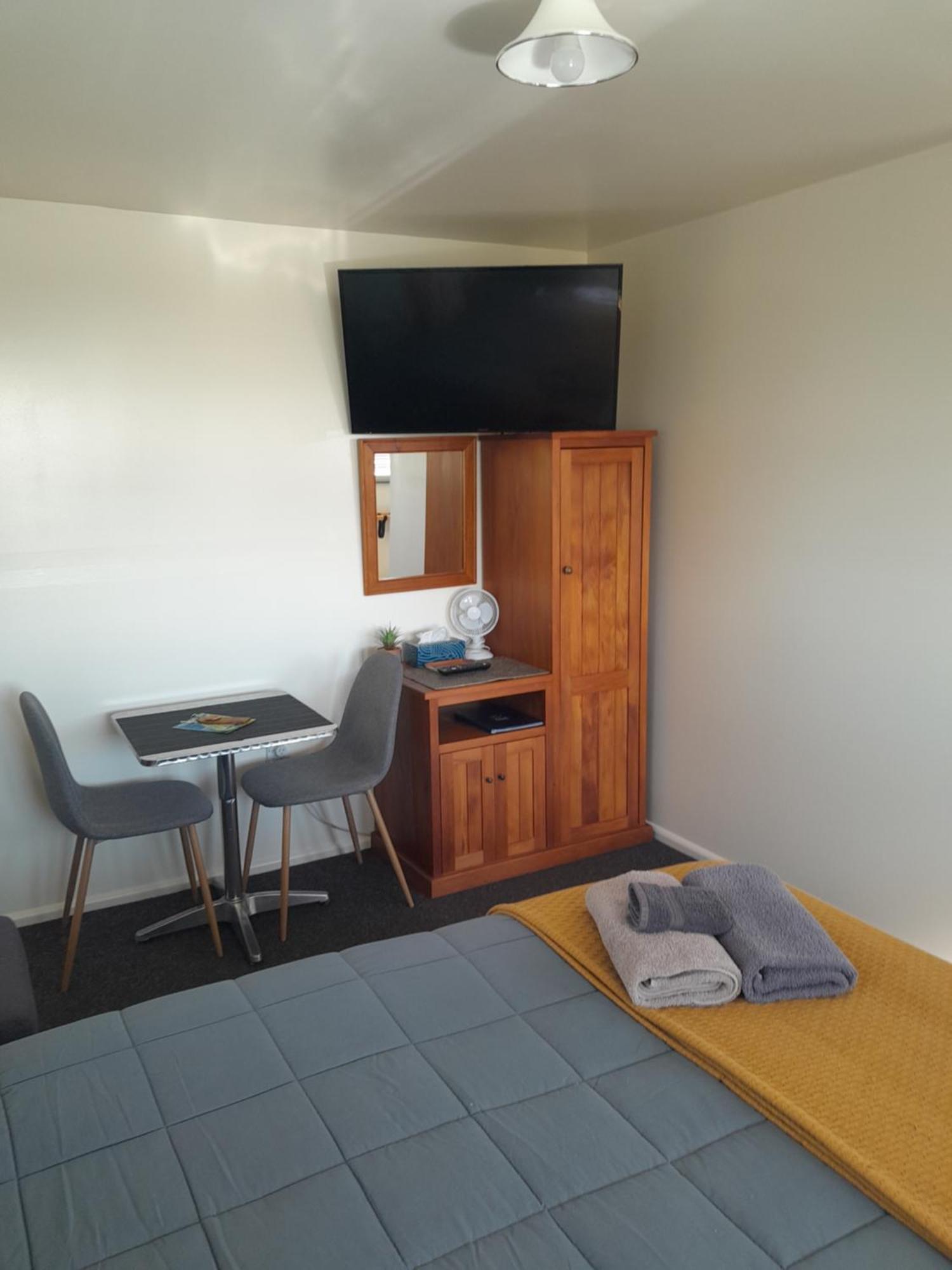 Sunset Accommodation Westport Bagian luar foto